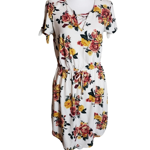 Floral Print Blouson Dress Juniors Size Large (11-13) Cap Sleeve Crotchet Trim - Picture 2 of 12